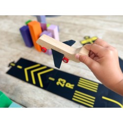 Coffret Runway + 1 avion en bois