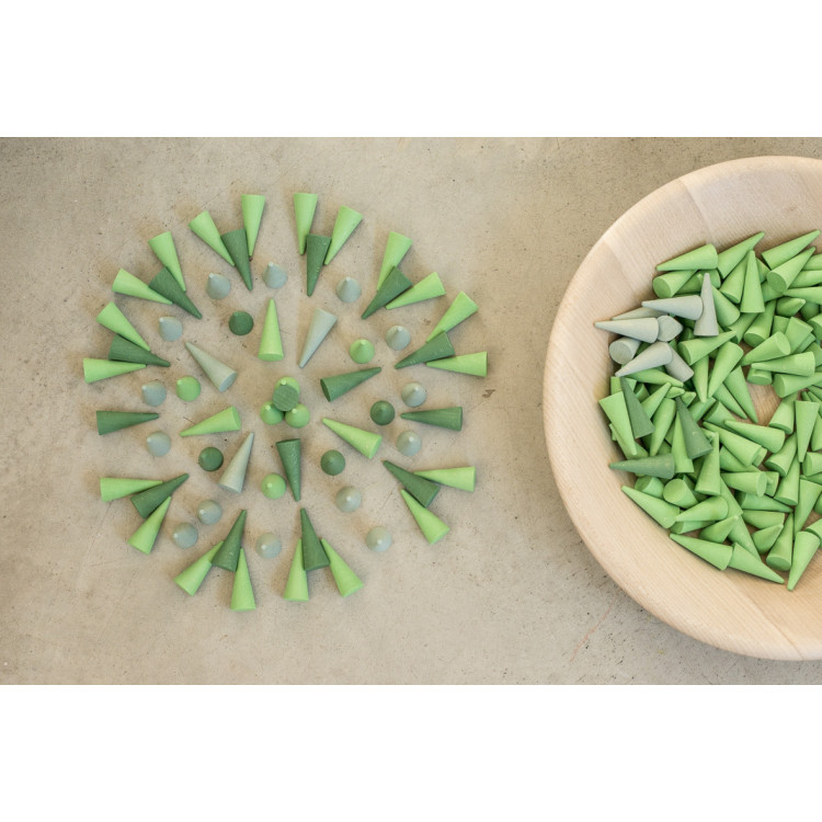 Mandala - 36 petits cônes verts