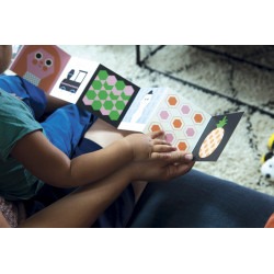 Coffret Babybox - 4 livres accordéon et 1 mobile