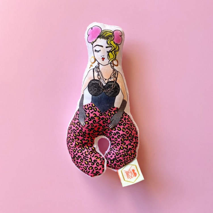 Hochet coussin illustré - Mado Leopard Hochet coussin illustré - Mado Leopard