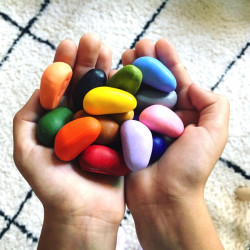 Crayon Rocks - 16 cailloux de couleurs en cire naturelle