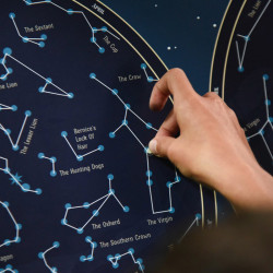 Poster éducatif carte du ciel et étoiles phosphorescentes