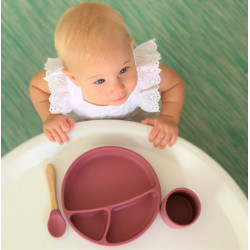 Assiette compartimentée à ventouse