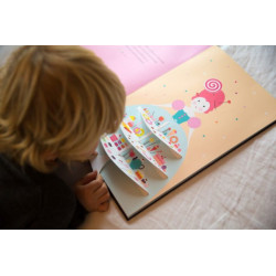 Les Robes de la Reine - Livre pop-up pour enfants