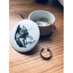 Petite boîte en porcelaine - Ecureuil