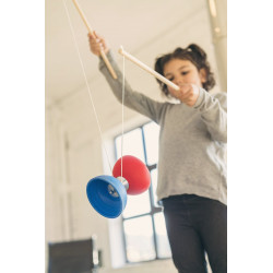 Véritable diabolo en bois et caoutchouc